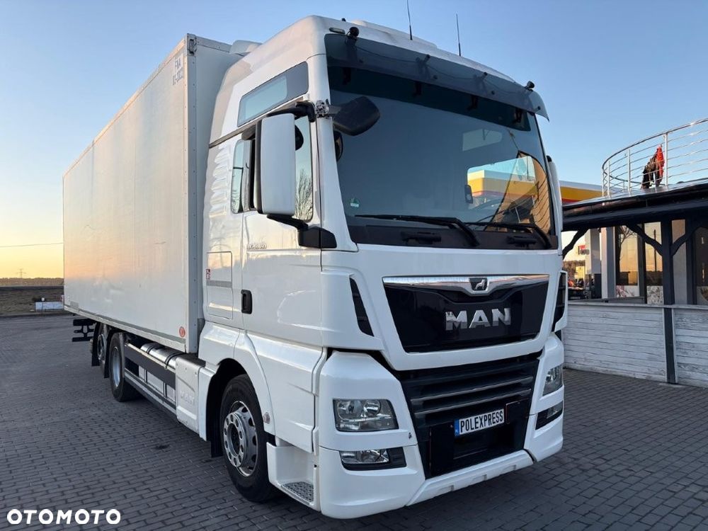 MAN TGX 26.460 KONTENER 8,2M 20EP XXL KABINA - 1