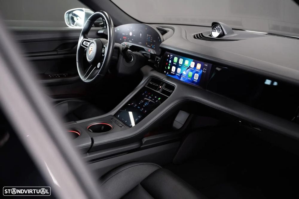 Porsche Taycan Sport Turismo 4S - 44