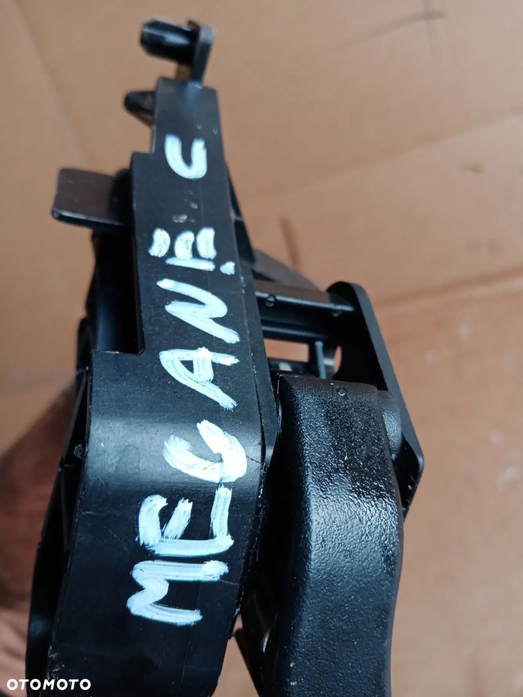 Klamka raczka dźwignia otwierania maski linka cięgno Renault Megane II 181607 - 4