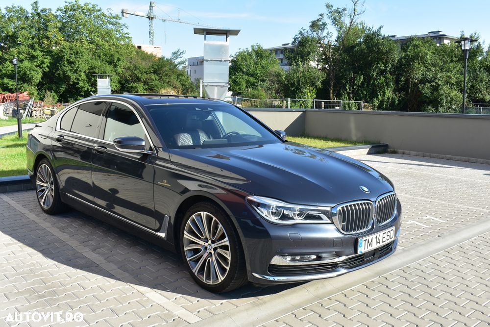 BMW Seria 7 740e iPerformance - 4