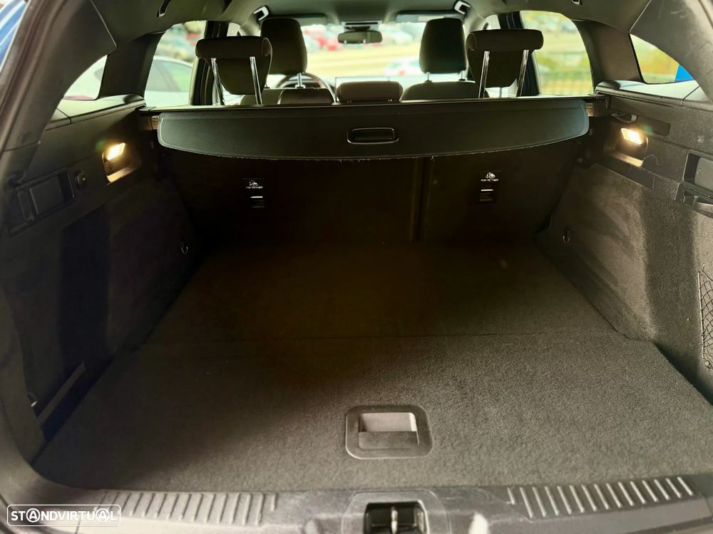 Ford Focus SW 1.0 EcoBoost ST-Line - 25