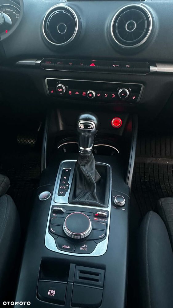 Audi A3 3-drzwiowe 1.4 TFSI Ambiente S tronic - 7