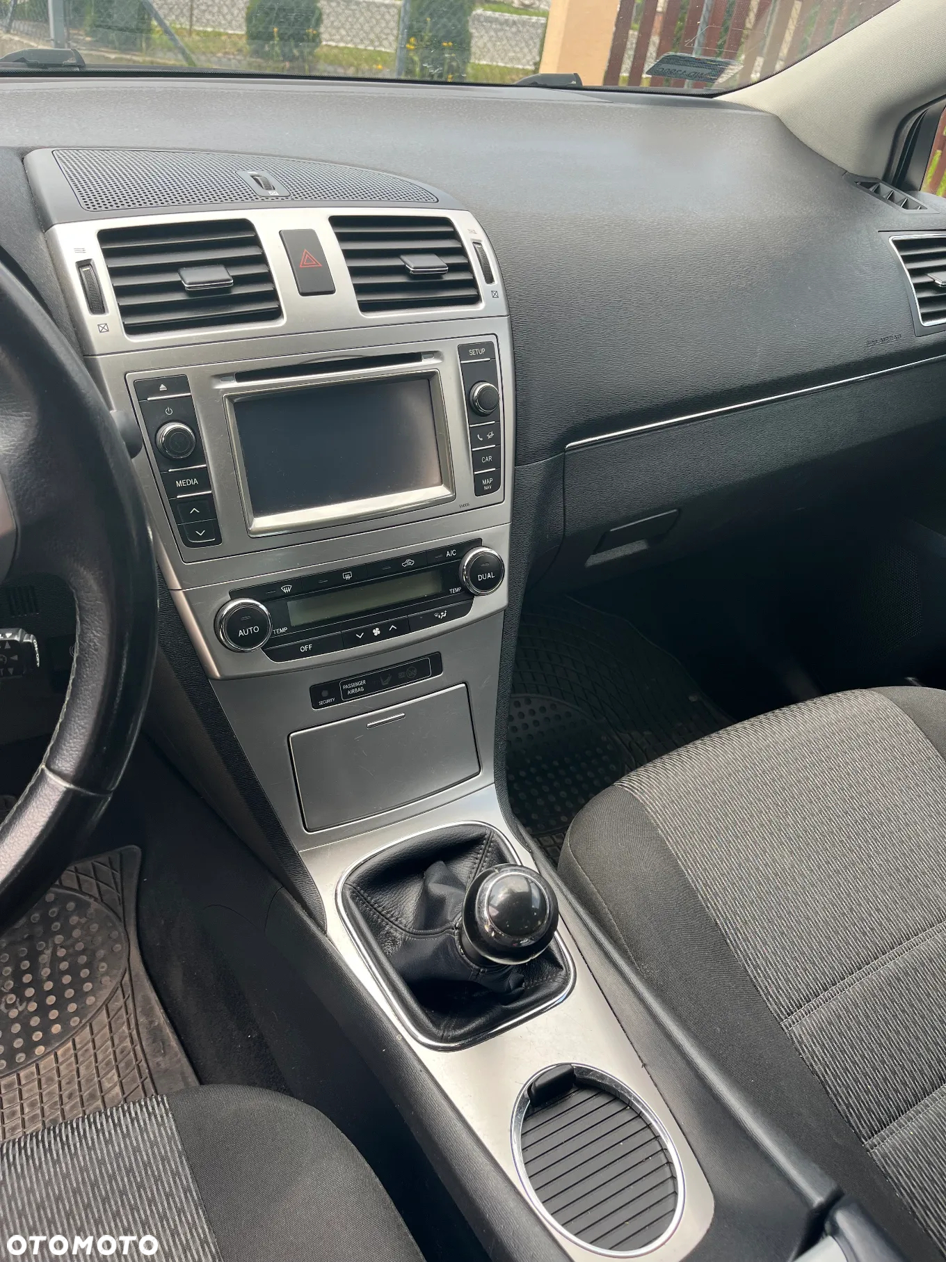 Toyota Avensis 2.0 D-4D Premium - 6