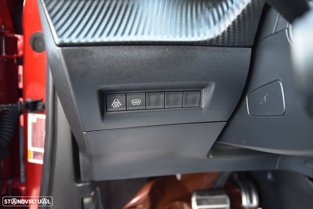 Peugeot e-2008 50 kWh GT Line - 10