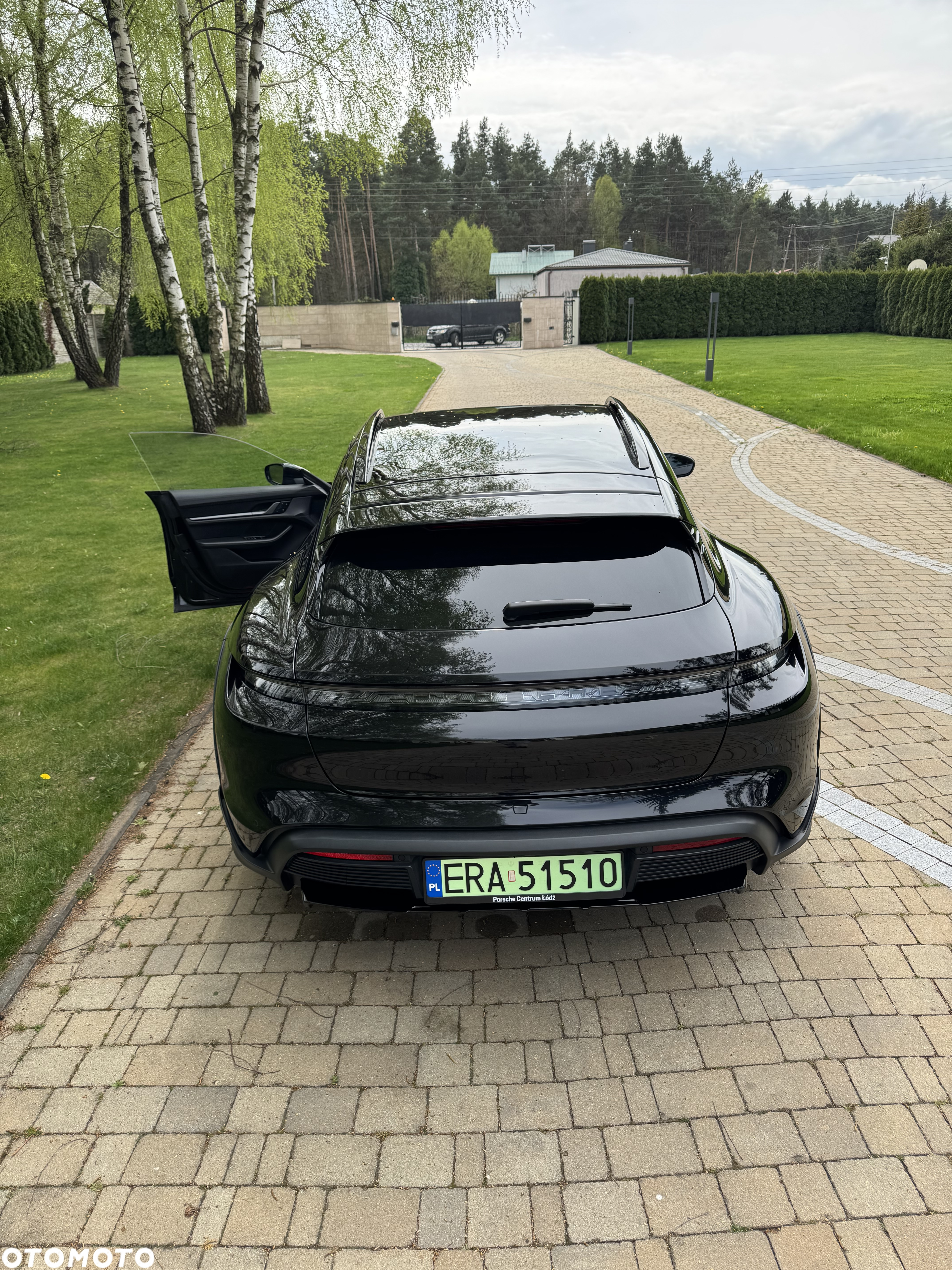 Porsche Taycan - 3