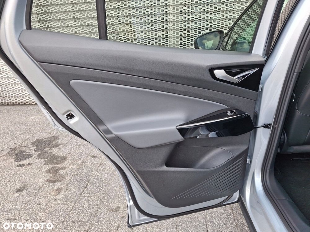 Volkswagen ID.4 52kWh Plus - 12