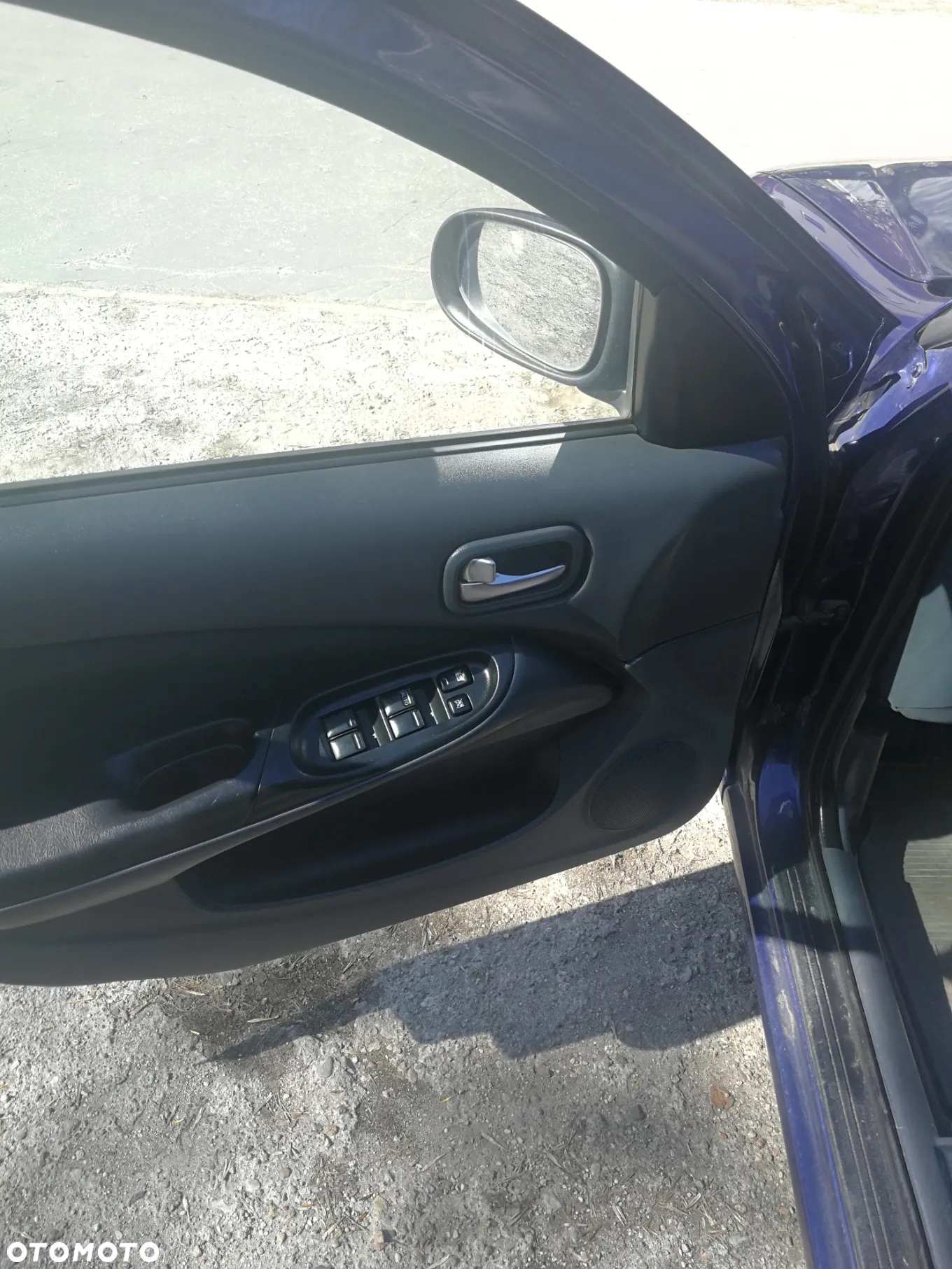 Nissan Almera - 7