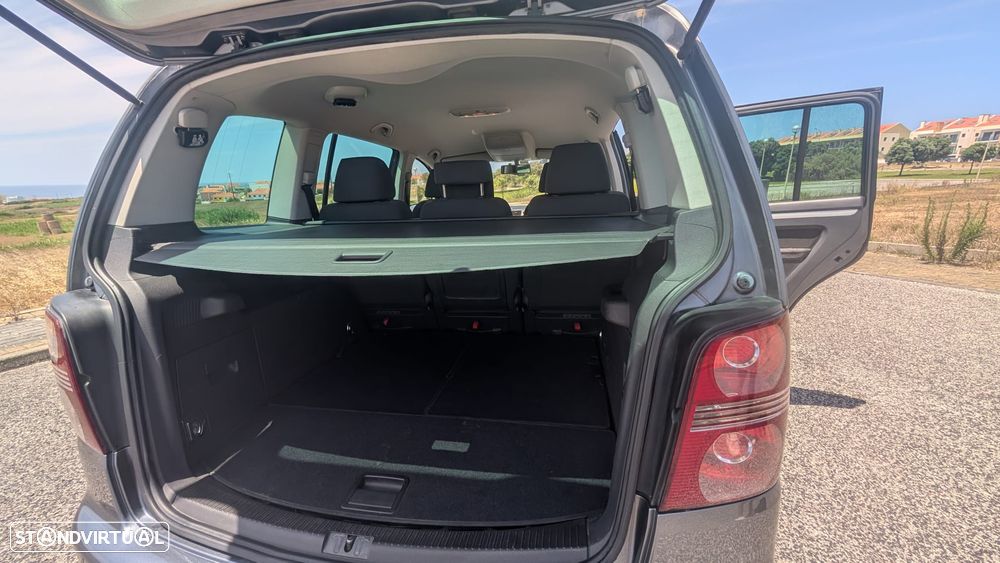 VW Touran 1.9 TDi Trendline 7L - 7