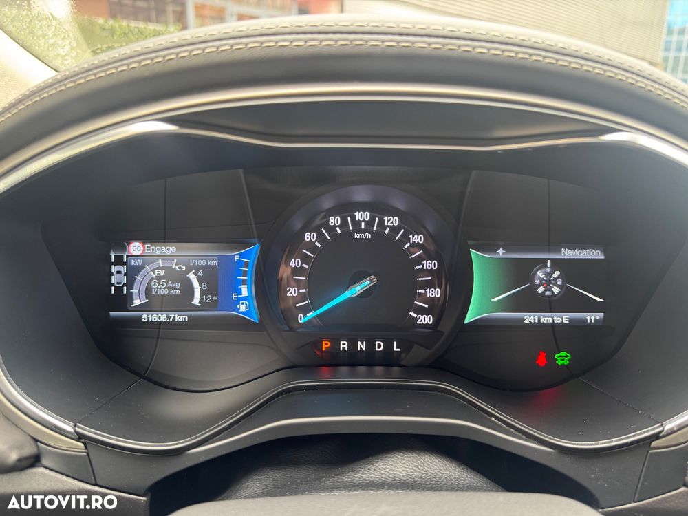 Ford Mondeo 2.0 HEV Vignale - 11