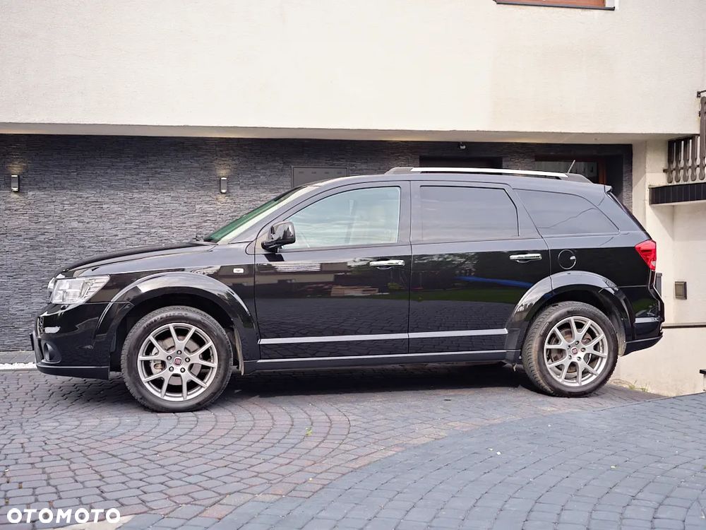 Fiat Freemont 2.0 Multijet Black Code AWD - 3