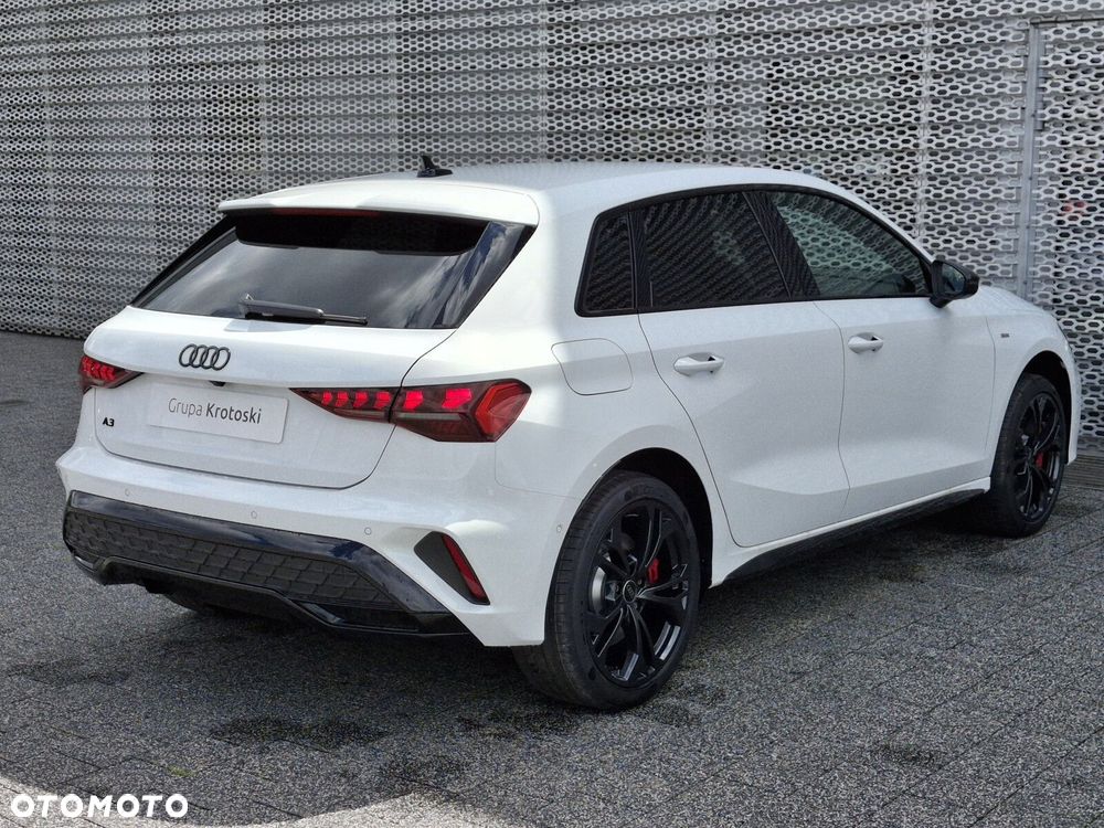 Audi A3 Sportback - 8