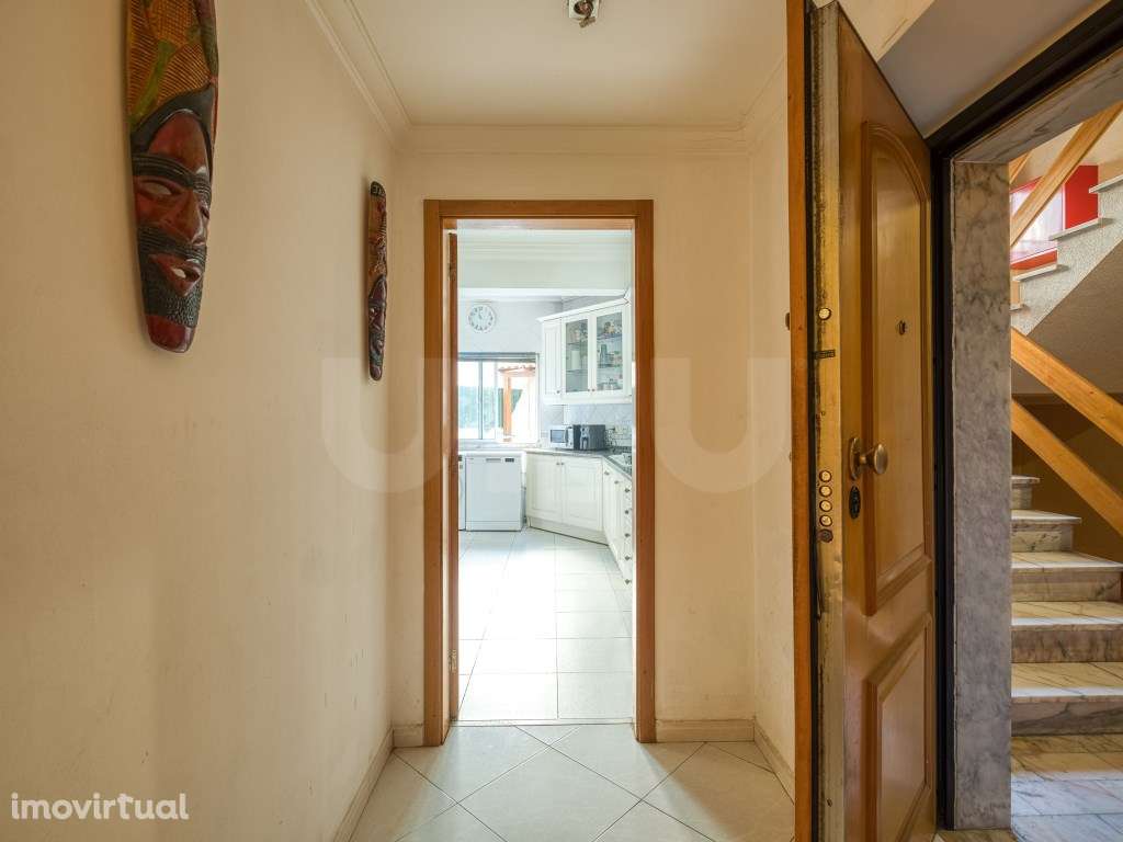 Apartamento T4 com terraço, para venda, nas Caldas da Rainha - Grande imagem: 2/29