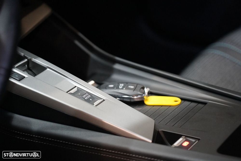 Peugeot e-308 54 kWh Allure - 26