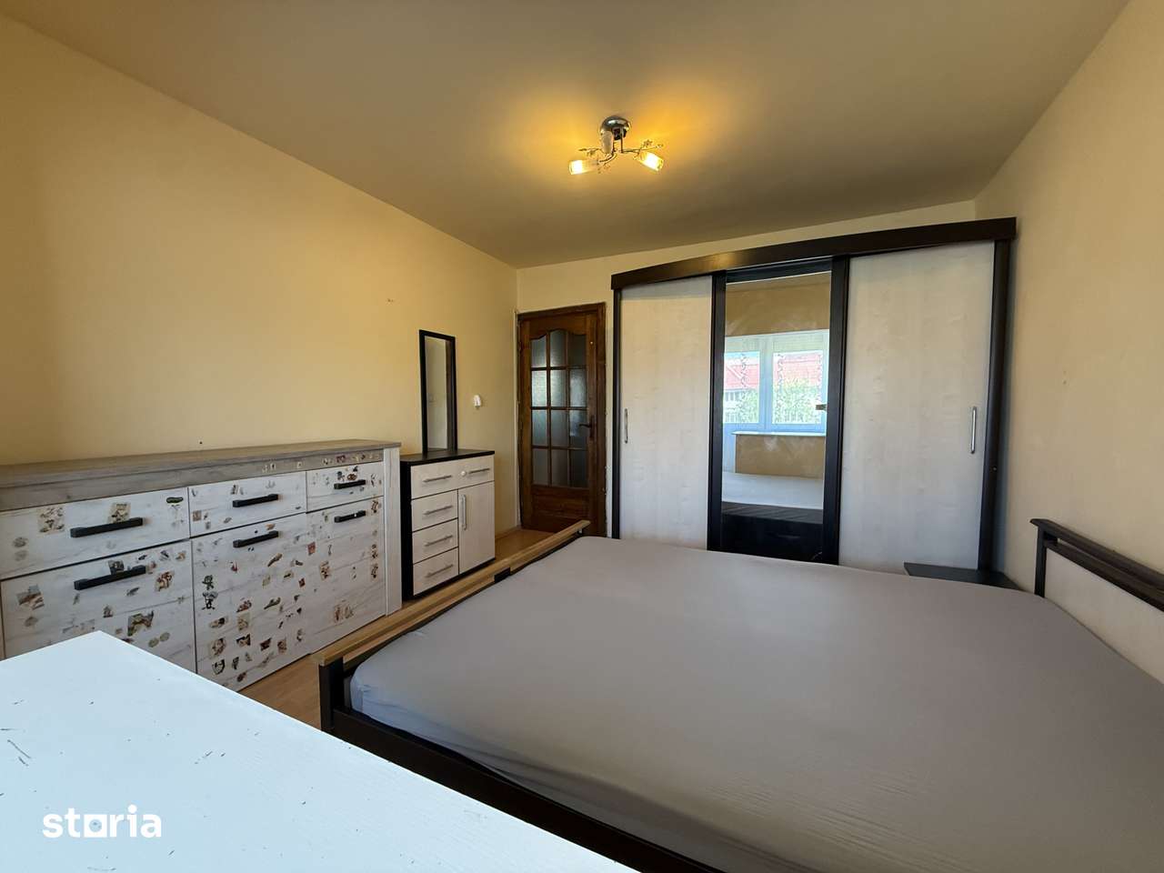 Apartament spatios, 3 camere, decomandat - Lipovei — fotografia 3