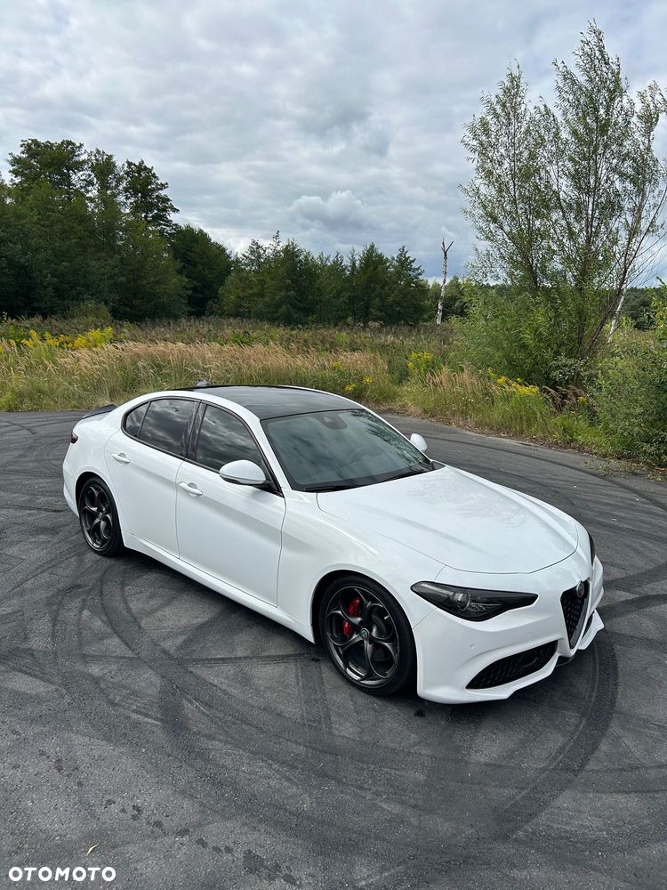 Alfa Romeo Giulia 2.0 Turbo Veloce - 12