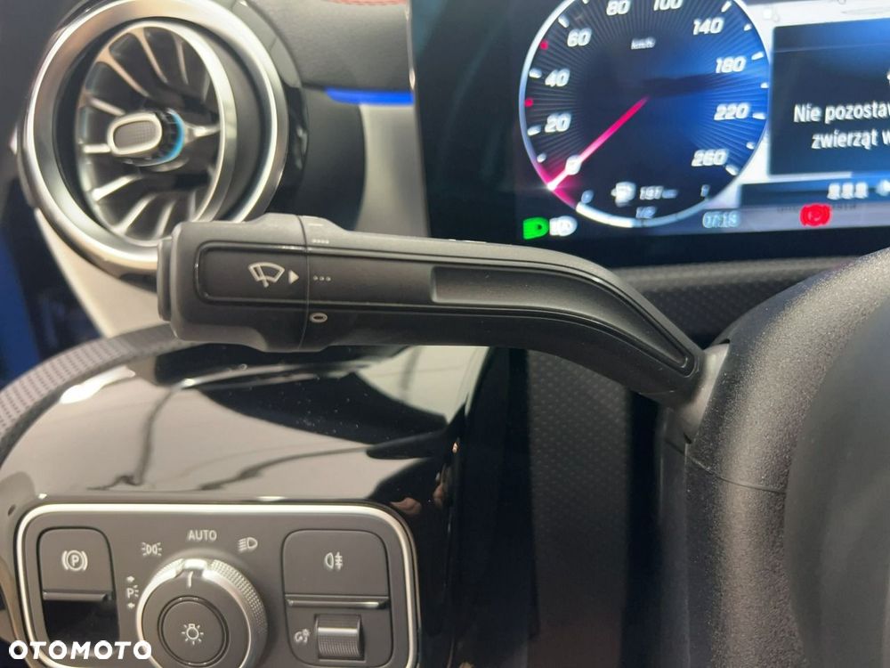 Mercedes-Benz CLA 200 mHEV 7G-DCT - 25