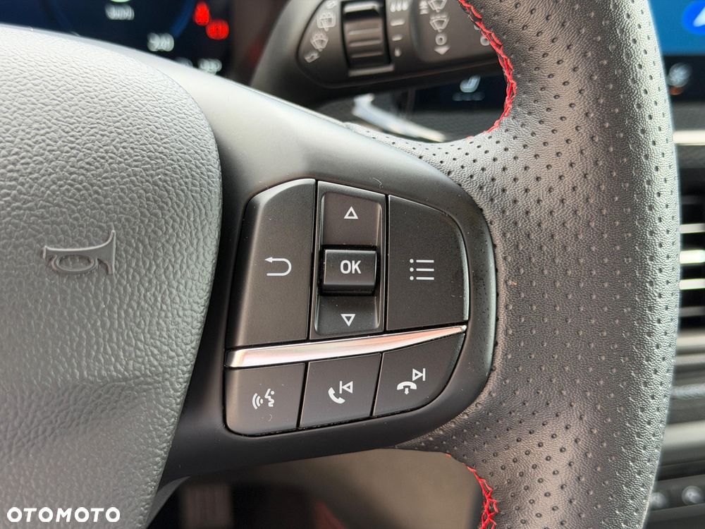 Ford Focus 1.0 EcoBoost mHEV ST-Line X - 18