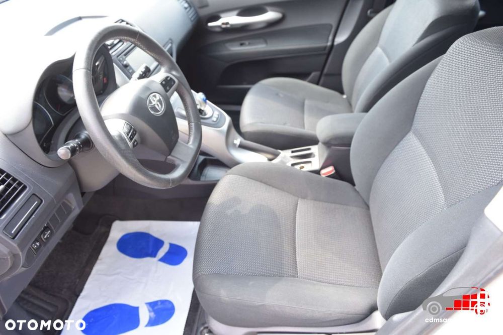 Toyota Auris - 13