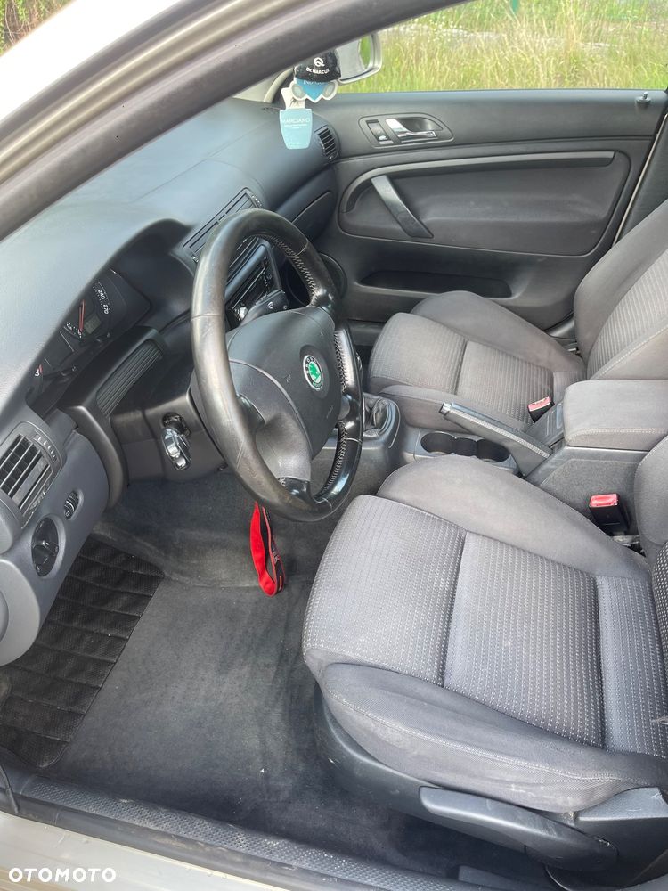 Skoda Superb 2.0 TDI Comfort - 6