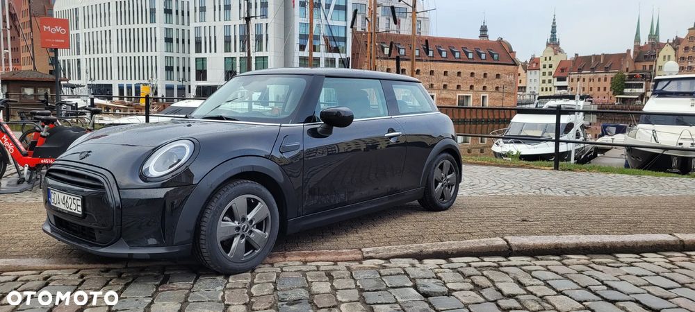 MINI Cooper Essential Trim - 2