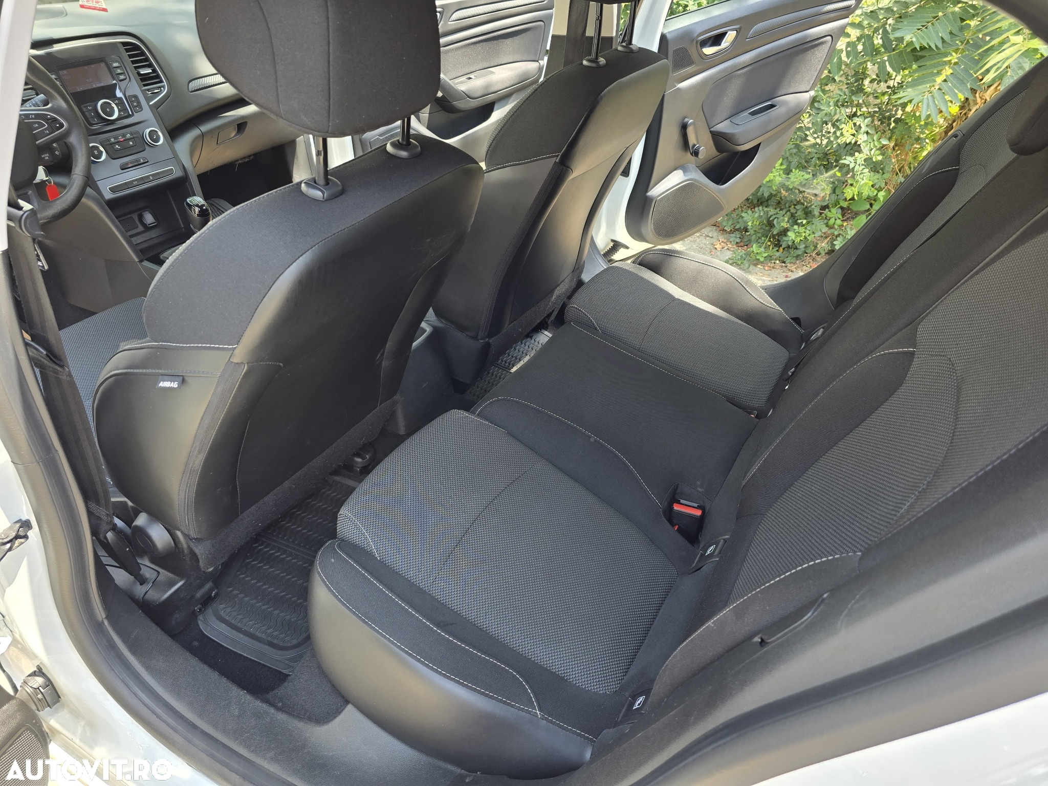 Renault Megane ENERGY TCe Life - 21