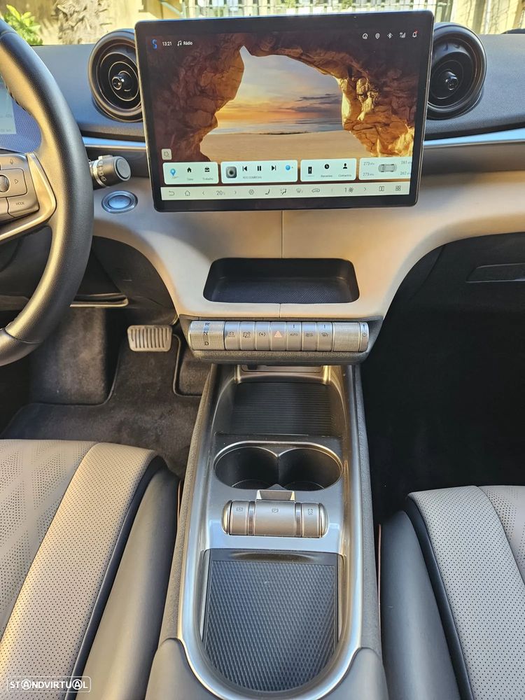 BYD Dolphin 60.4 kWh Design - 22