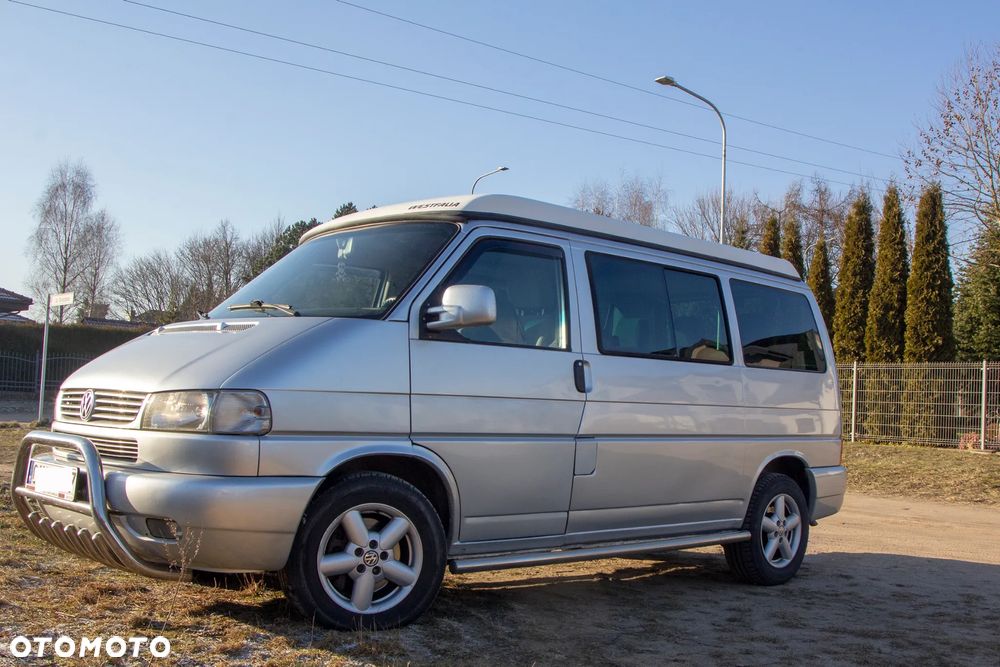 Volkswagen Multivan - 2