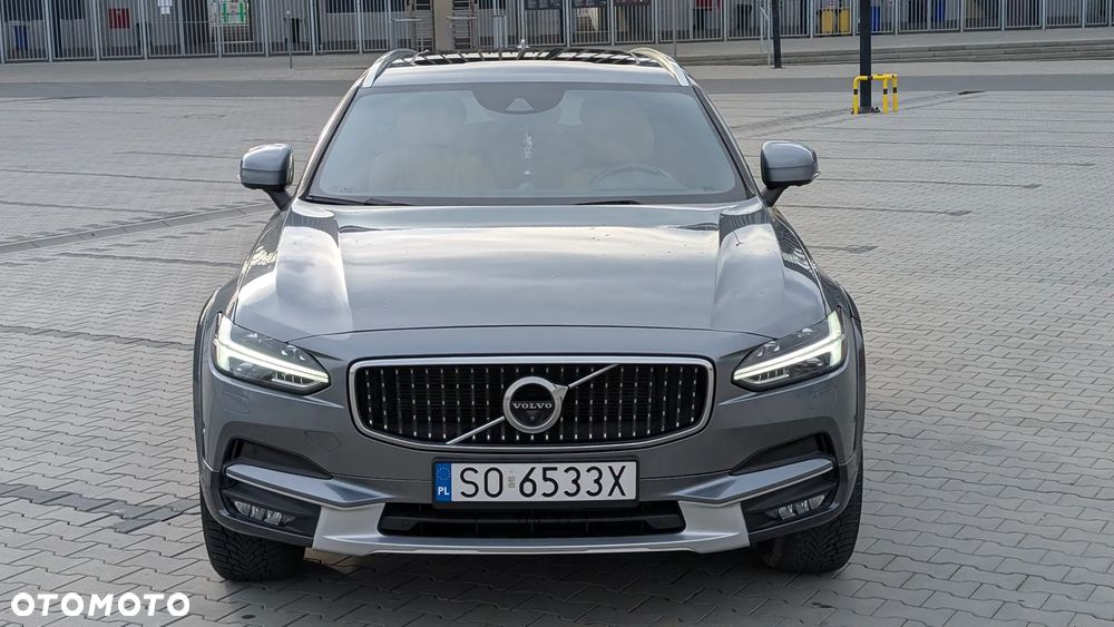 Volvo V90 Cross Country T6 AWD - 31