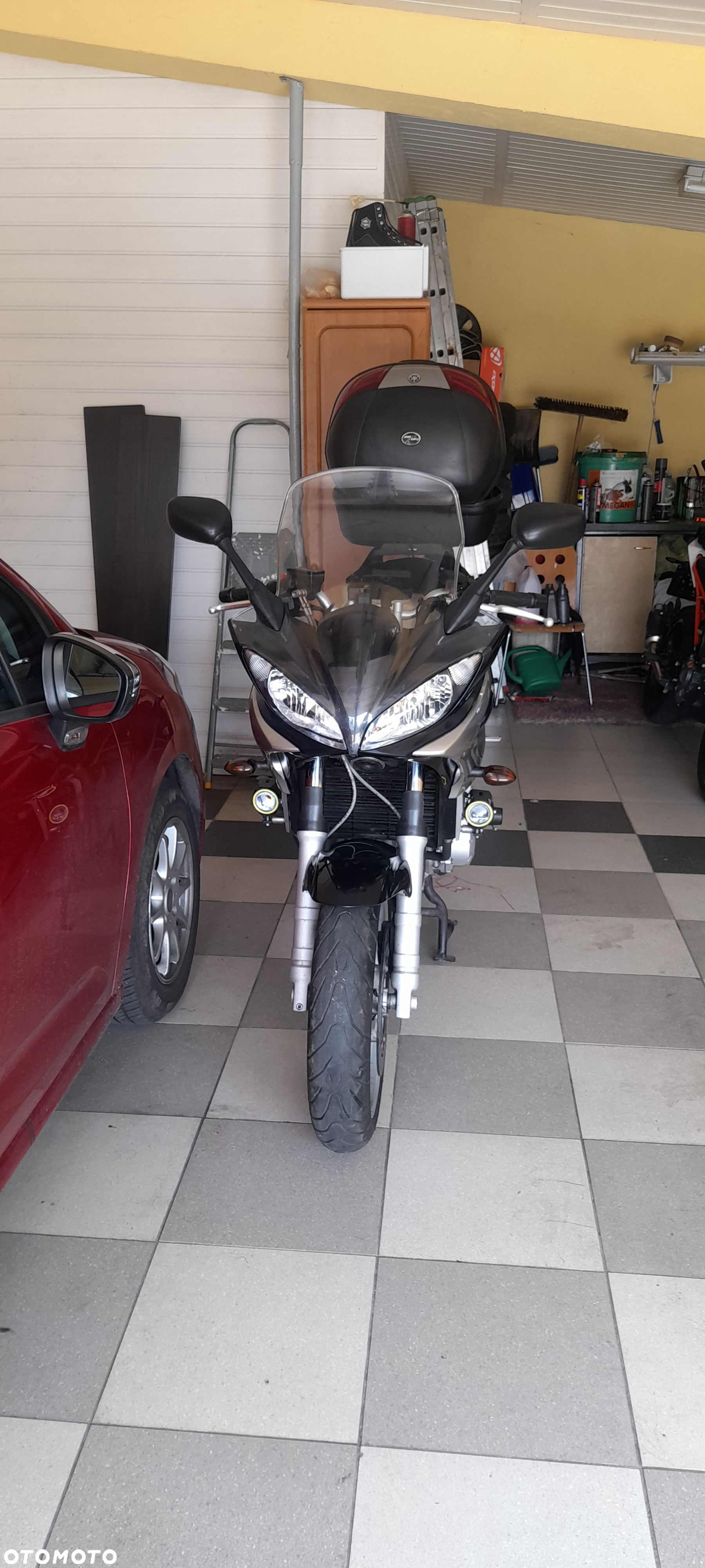 Yamaha FZ6 - 7