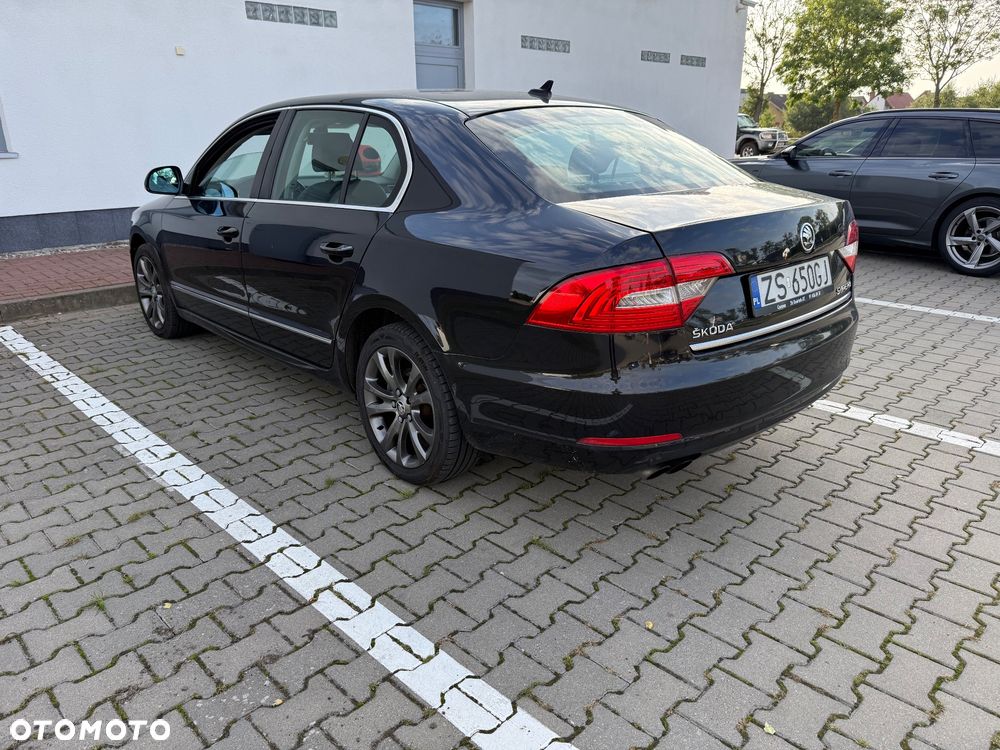 Skoda Superb 2.0 TDI Business DSG - 3