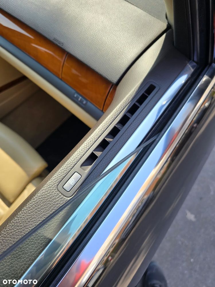 Volkswagen Phaeton - 17