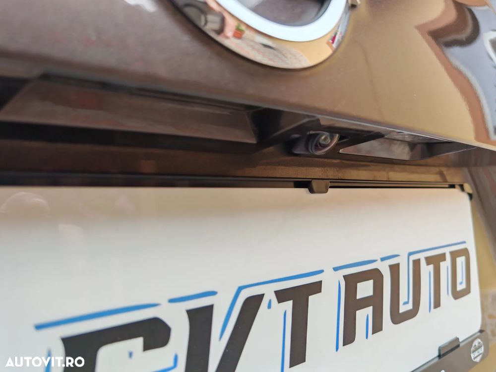 Nissan Qashqai 1.3 DIG-T N-CONNECTA - 24