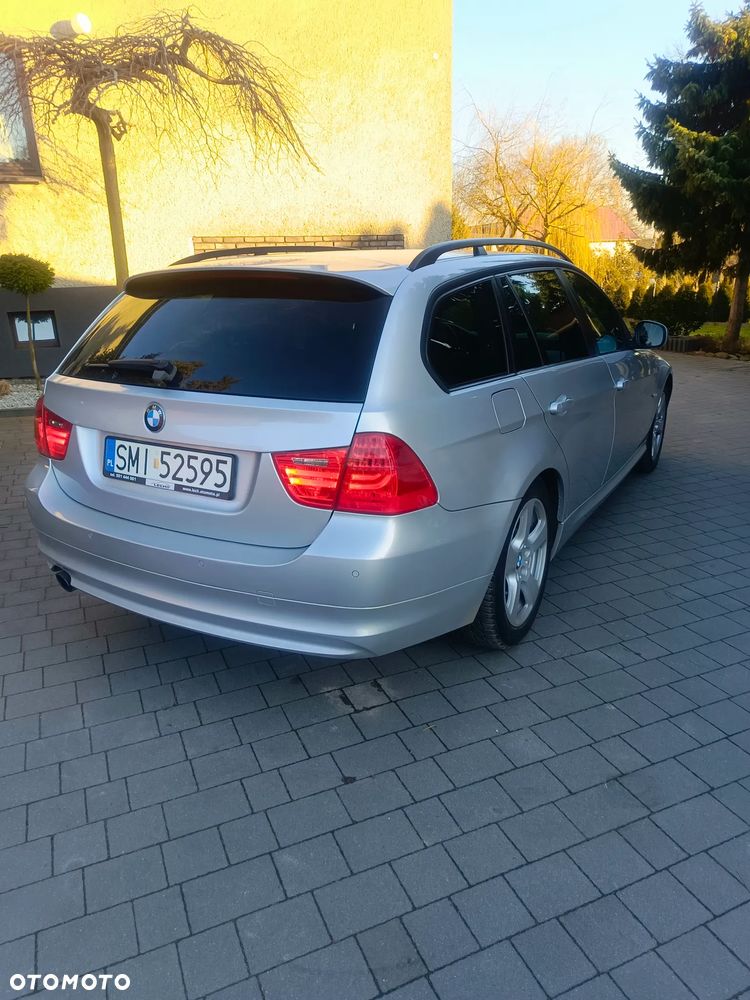 BMW Seria 3 320i - 6