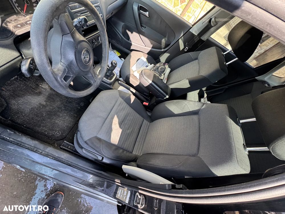 Dezmembram Volkswagen VW Polo 5 6R [2009 - 2015] Hatchback 5-usi 1.2b CGP - 6