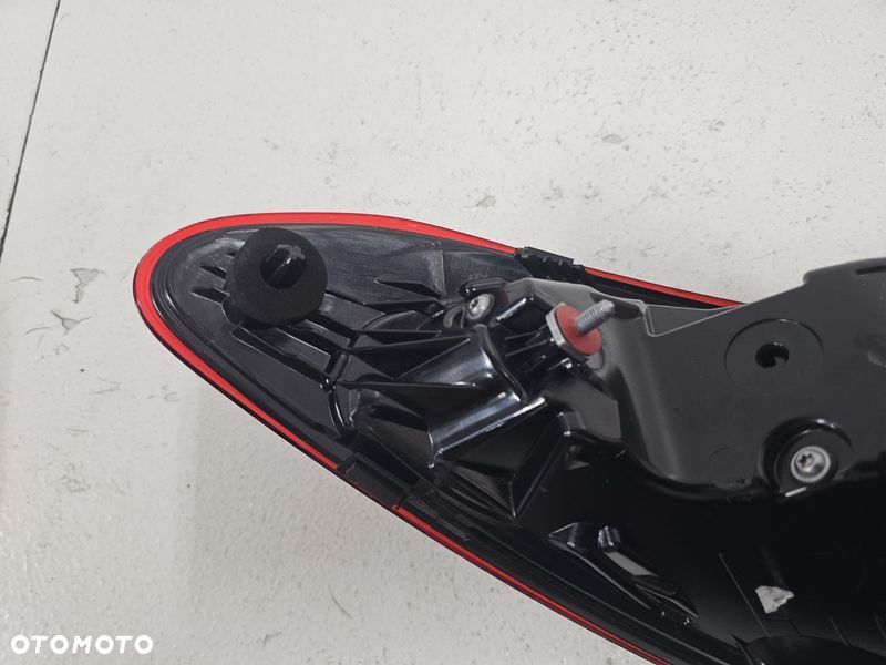 MERCEDES EQE W295 LAMPA PRAWY TYŁ PRAWA TYLNA LED - 10