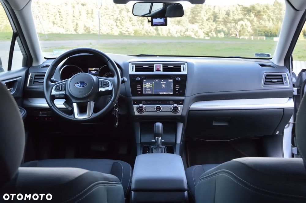 Subaru Outback 2.0D Active Lineartronic - 11