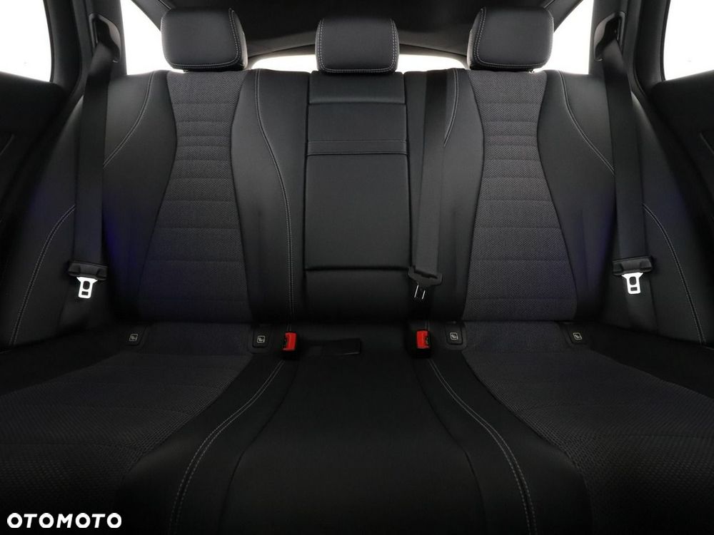 Mercedes-Benz Klasa E 200 7G-TRONIC Avantgarde - 19