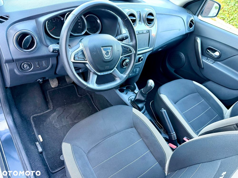 Dacia Sandero Stepway Blue dCi 95 Celebration - 8