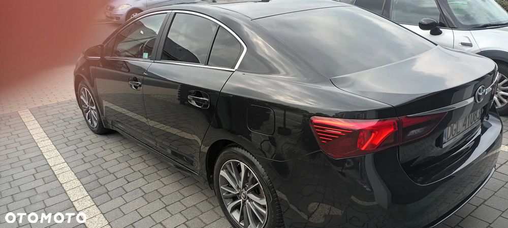 Toyota Avensis 1.8 Premium - 7