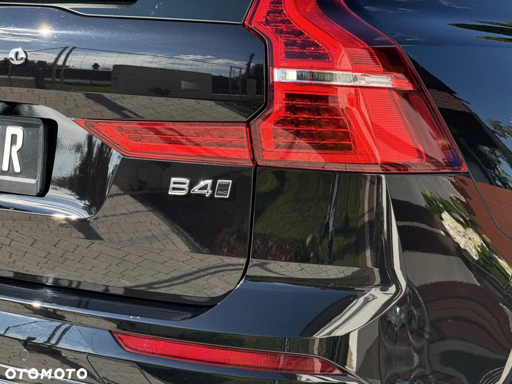 Volvo XC 60 B4 D AWD Geartronic RDesign - 27