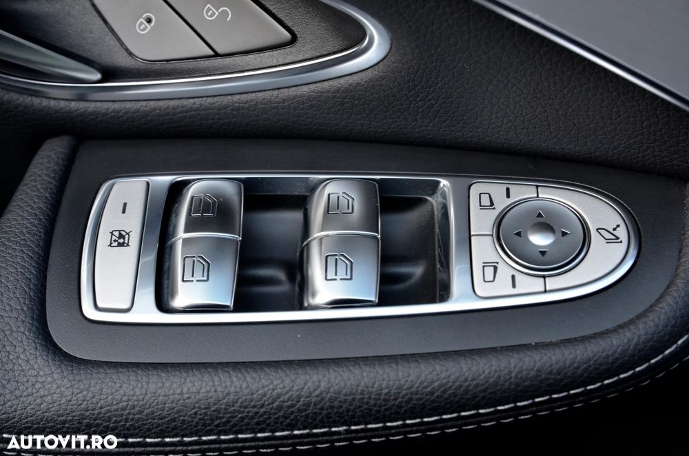 Mercedes-Benz GLC 250 4Matic 9G-TRONIC Exclusive - 30