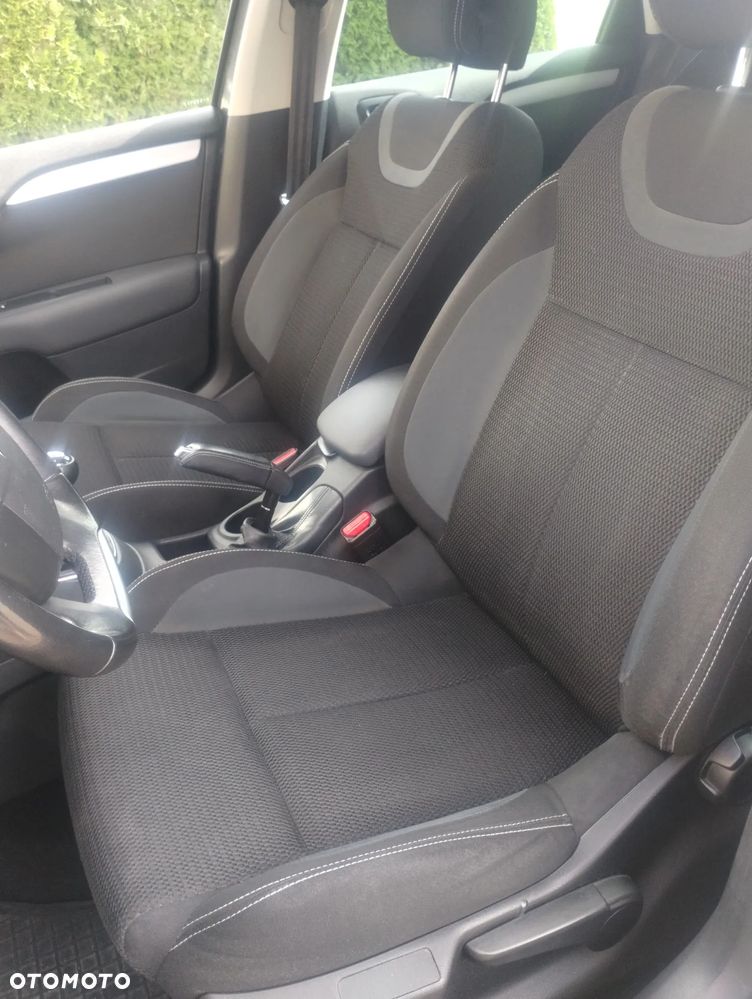 Citroën C4 1.6 HDi Seduction - 12