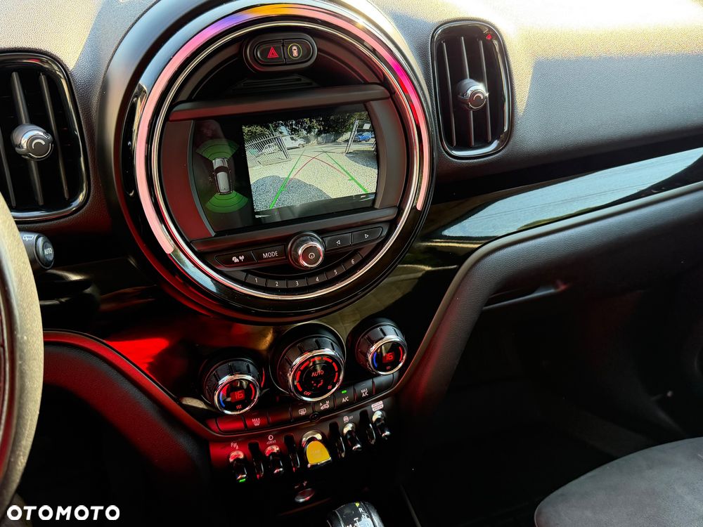 MINI Countryman Cooper SE ALL4 John Cooper Works Trim - 16