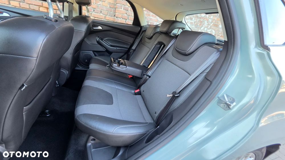 Ford Focus Standard - 9