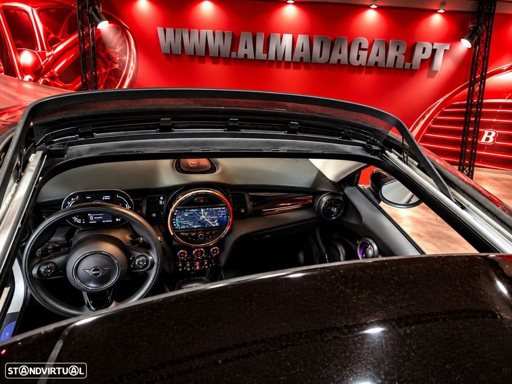 MINI 3 Portas Cooper Camden Edition Auto - 9