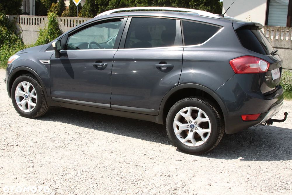 Ford Kuga 2.0 TDCi 2x4 Titanium - 6