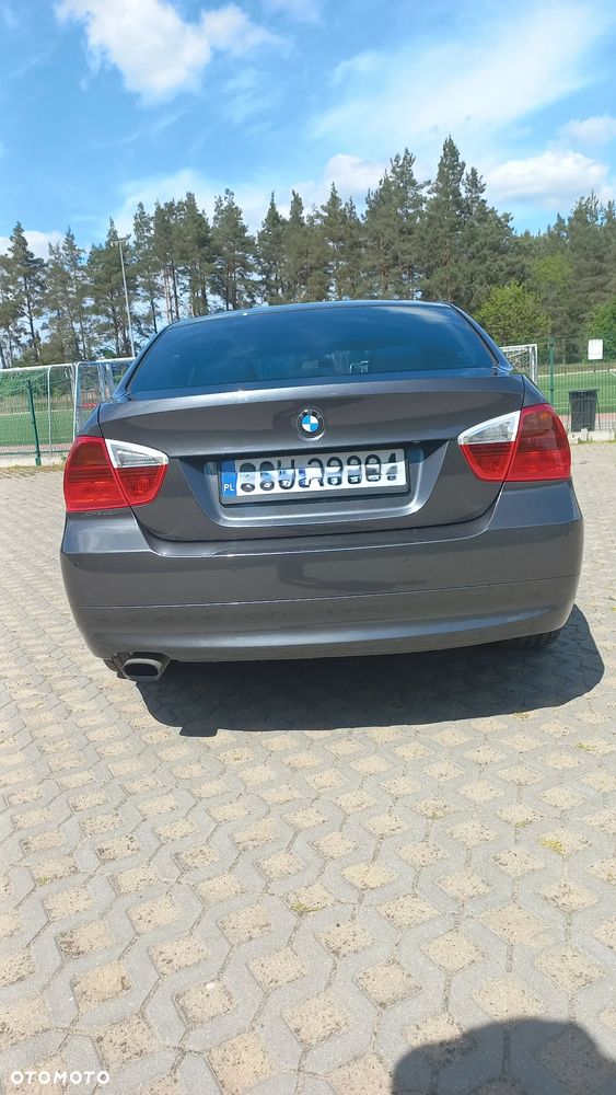 BMW Seria 3 316i - 4