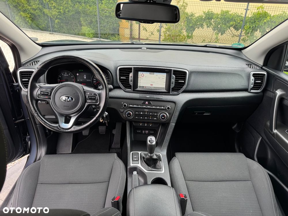Kia Sportage 1.6 GDI 2WD DREAM-TEAM EDITION - 32