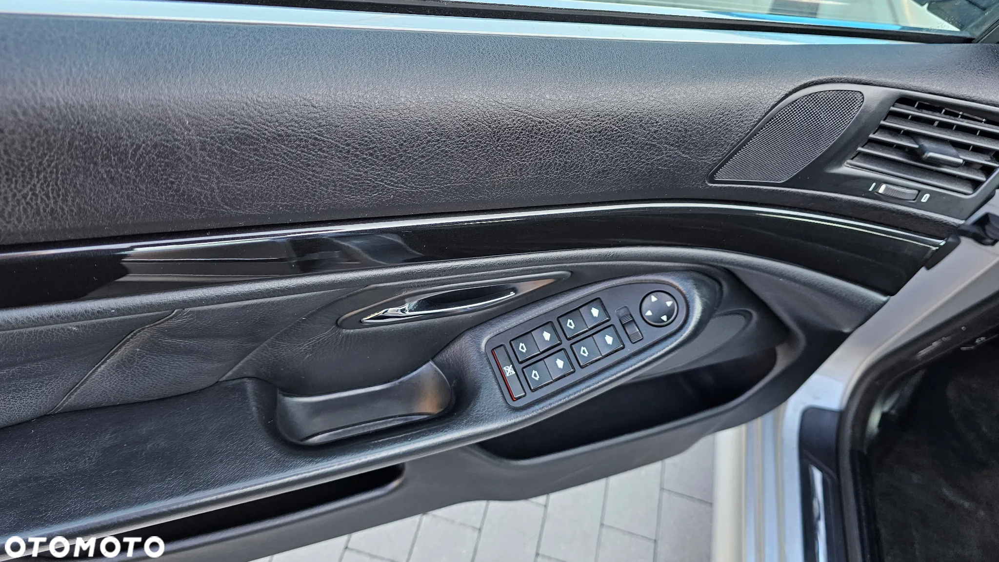 BMW Seria 5 523i - 20