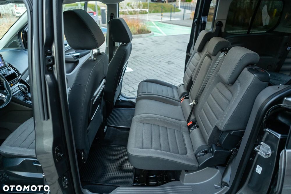 Ford Tourneo Connect - 36